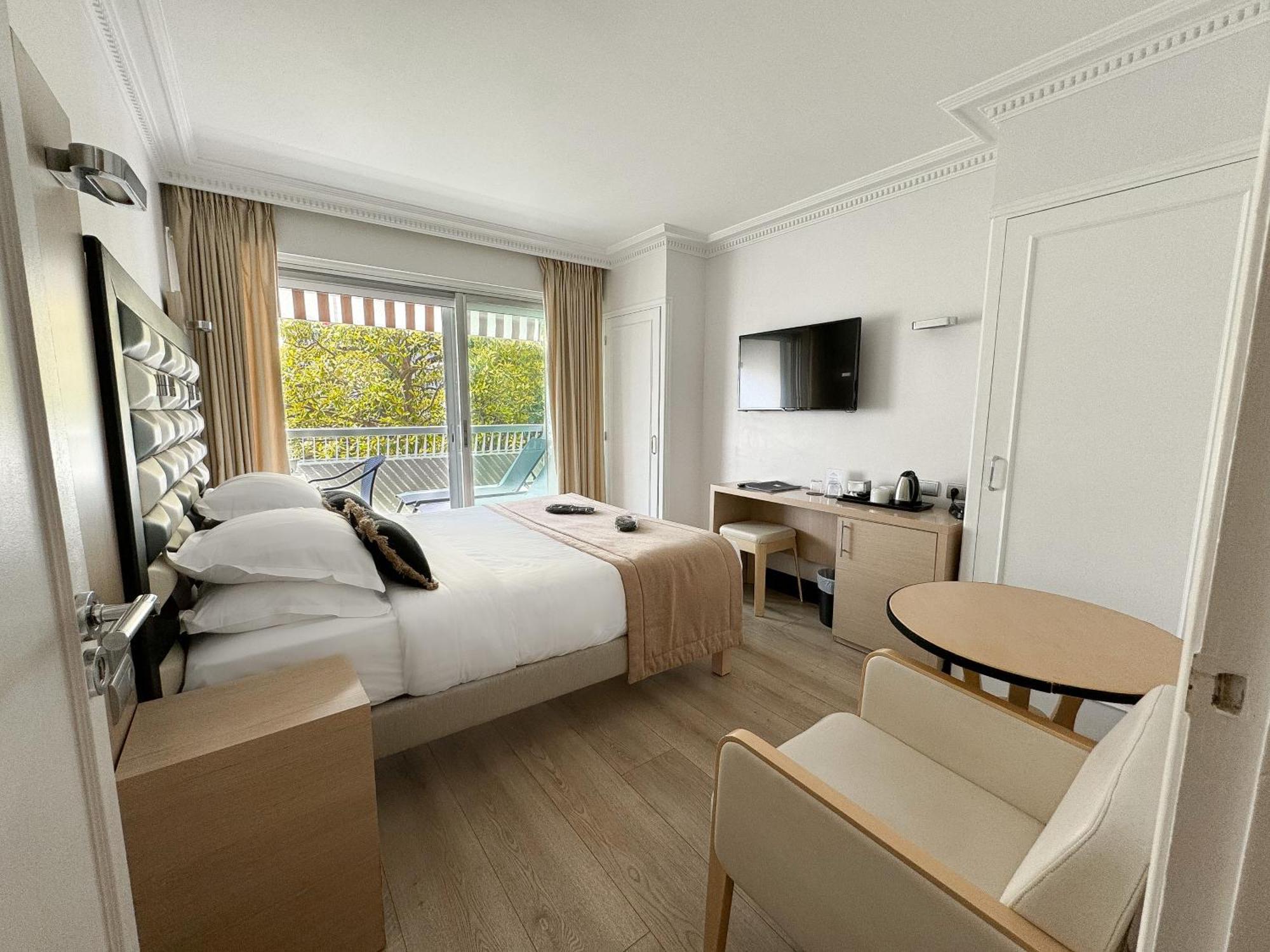 Hotel Victoria Канны Экстерьер фото